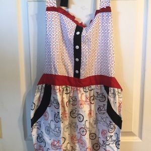 NWOT Red apron
